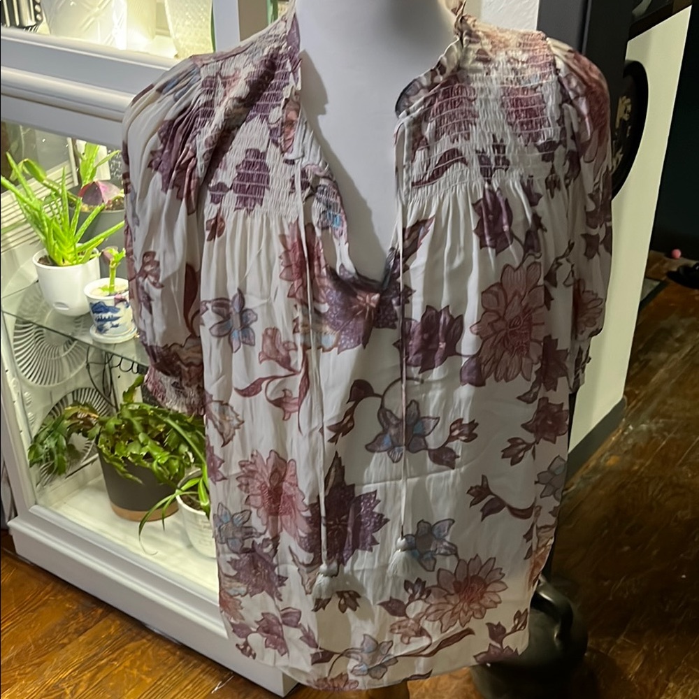 Red and Cream Pleated Blouse with Mandarin Collar